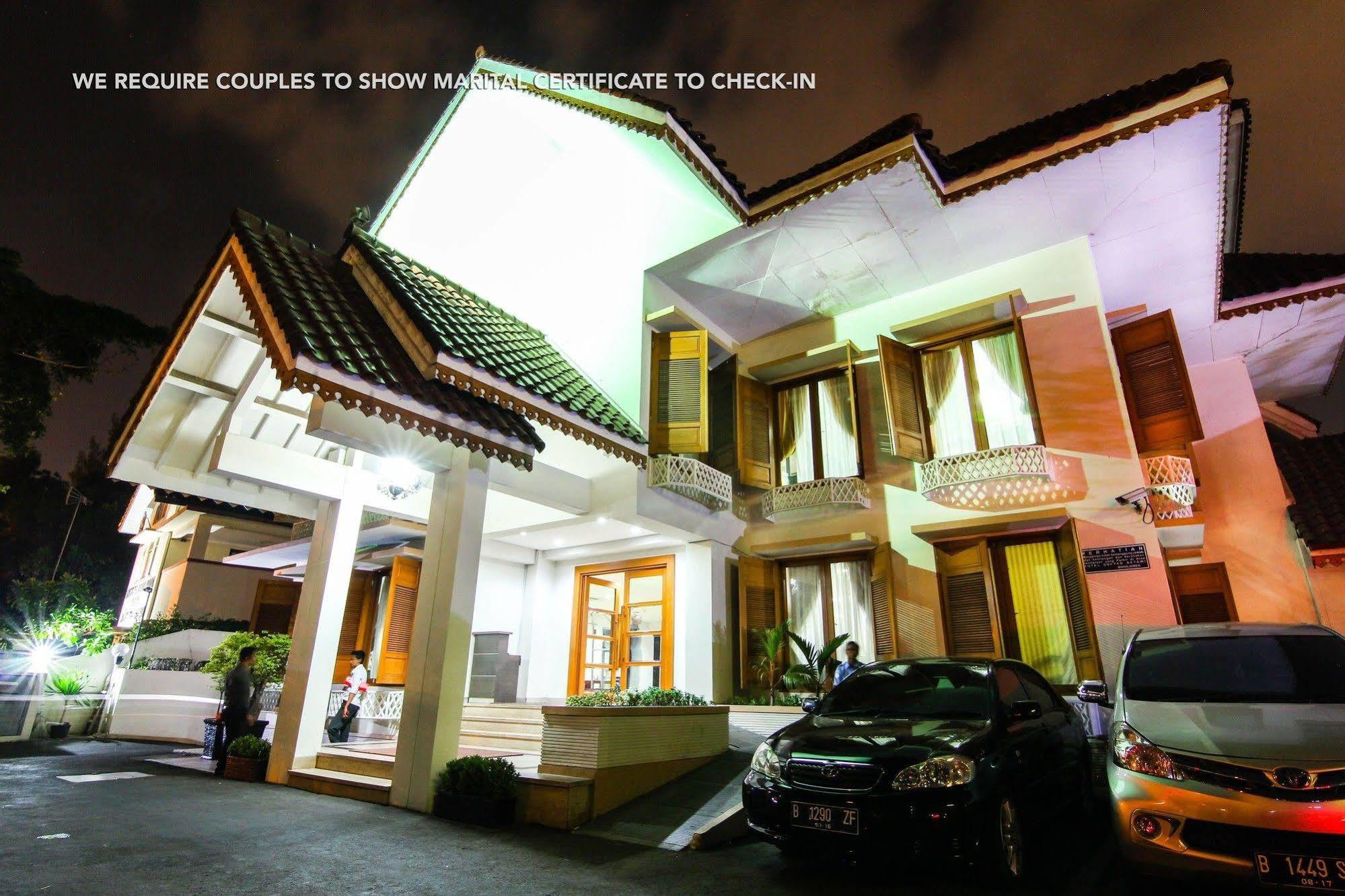 Zen Premium Menteng Syariah ジャカルタ エクステリア 写真