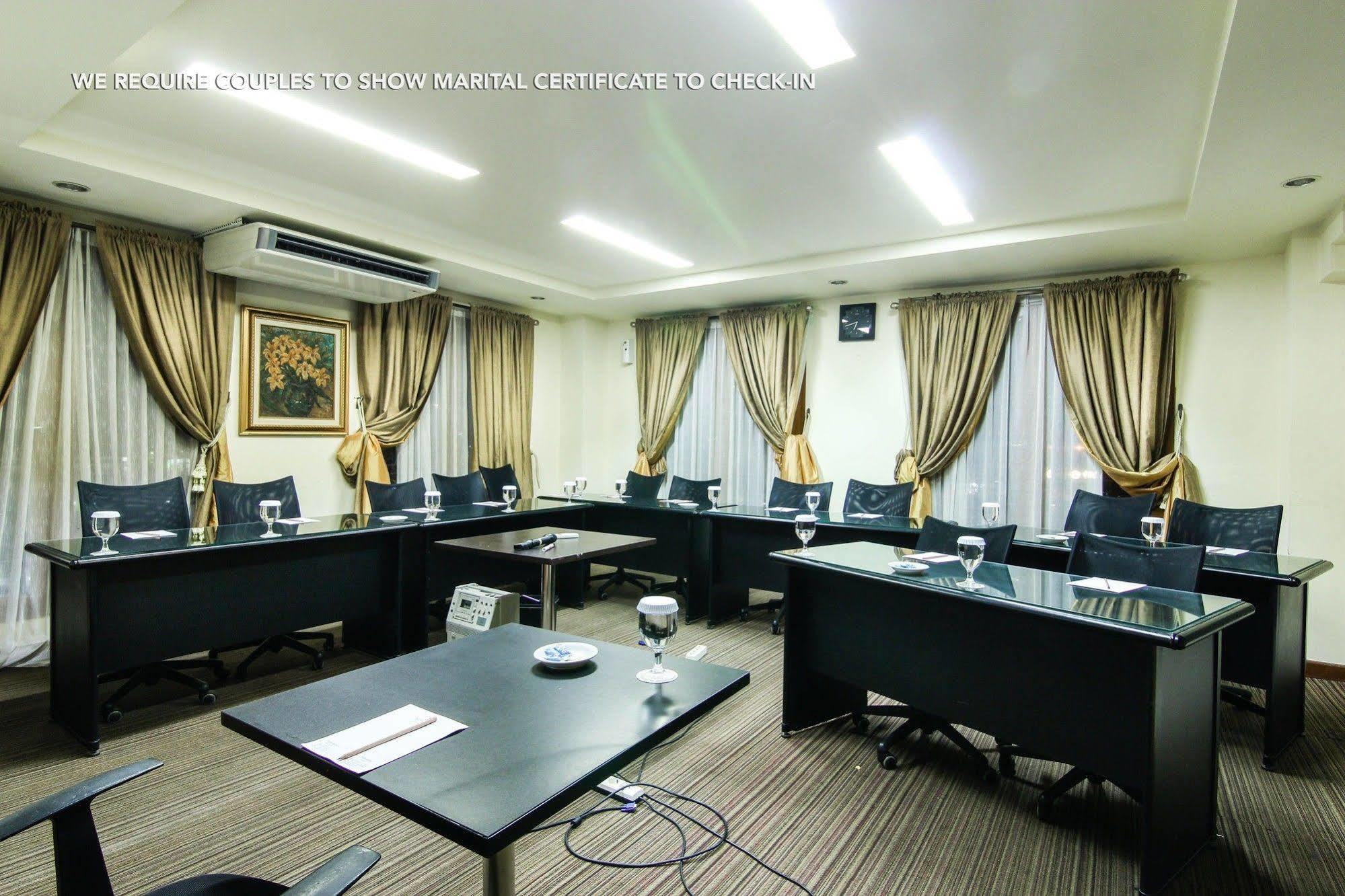 Zen Premium Menteng Syariah ジャカルタ エクステリア 写真