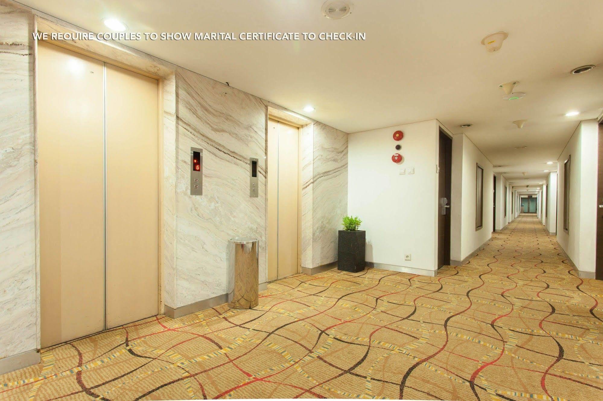 Zen Premium Menteng Syariah ジャカルタ エクステリア 写真